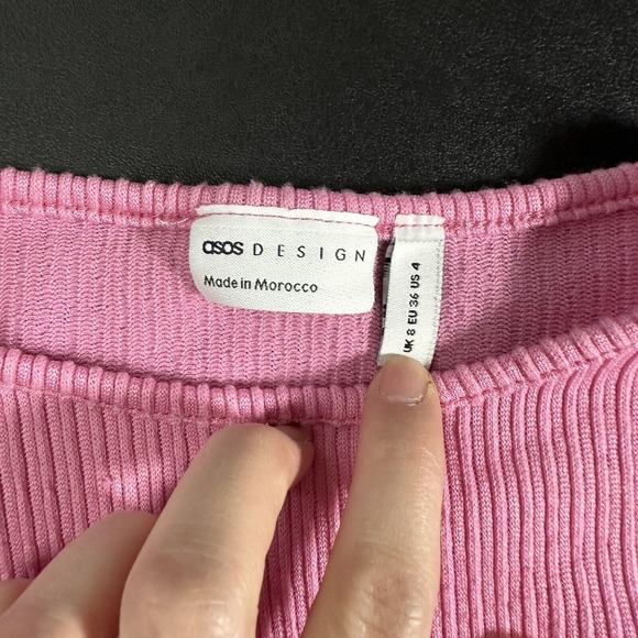 ASOS DESIGN Ribbed Sleeveless Pink Crop top with ruched sides size 4 - Picture 4 of 8